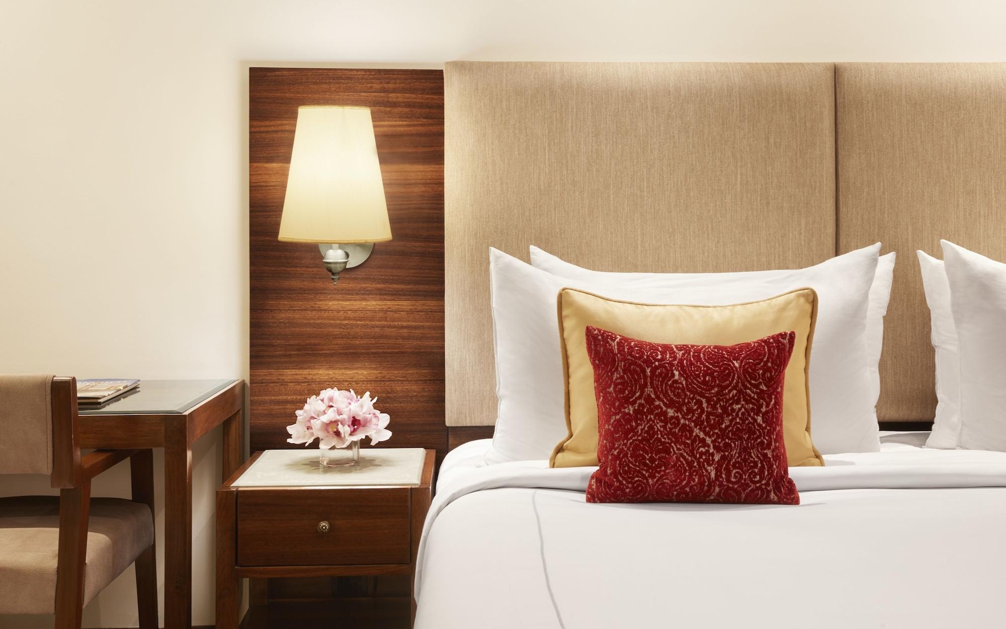 Hotel President - Ihcl Seleqtions Bombaj Exteriér fotografie A room at the Taj Bengal